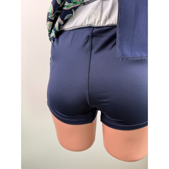 Tuckernuck Navy Aim 4 Way Stretch Skort with Back Pleats  Size L - Picture 6 of 16